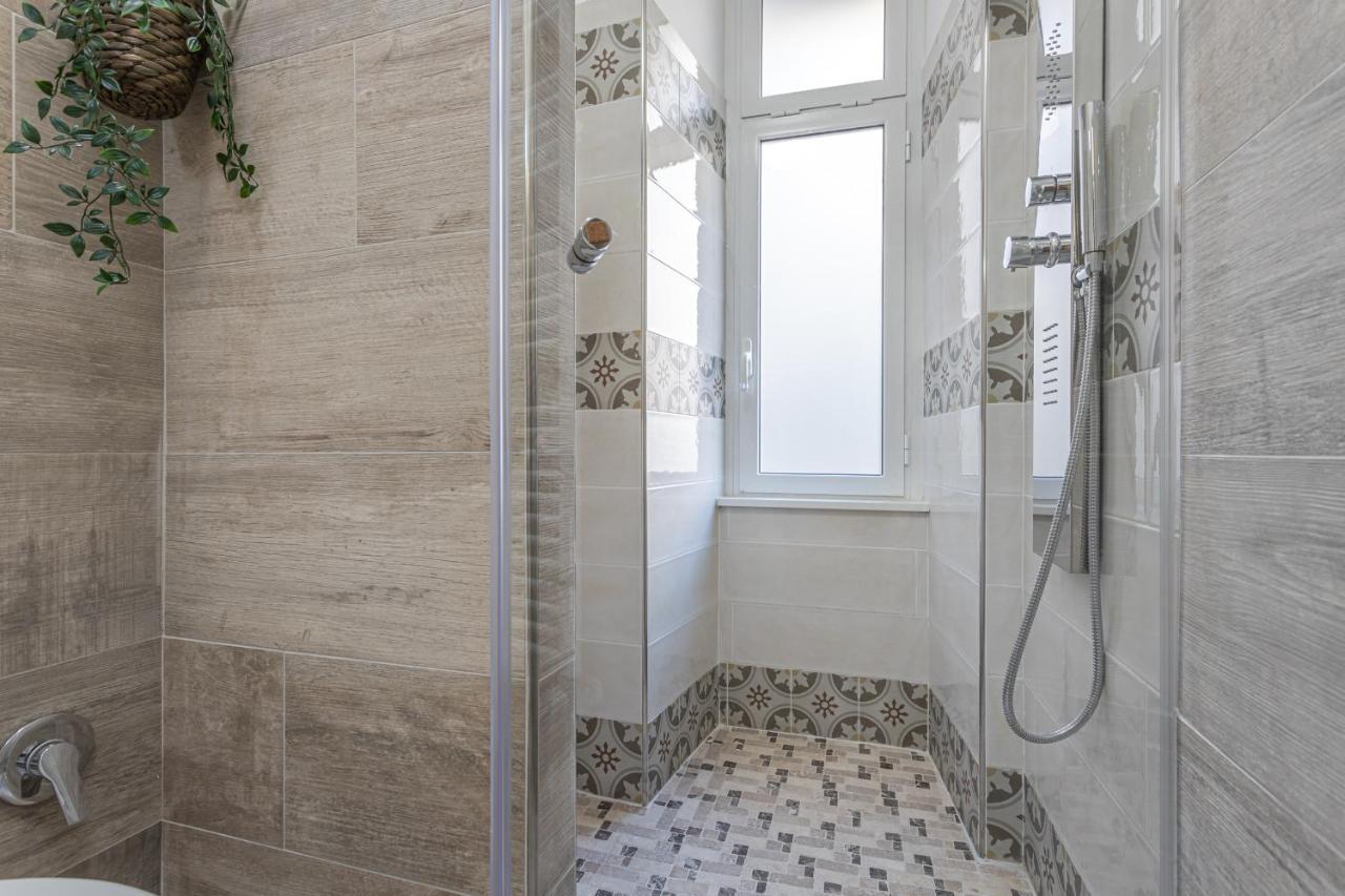 Adriana'S Suites In Prati Close To Vatican Museum Roma Exterior foto